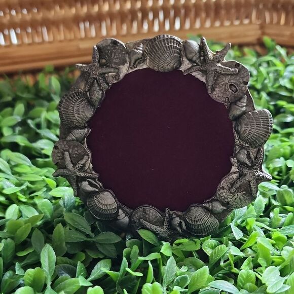 Vintage Mini Silver Tone Seashell Starfish Sand Dollar Photo Picture Frame - Picture 3 of 6